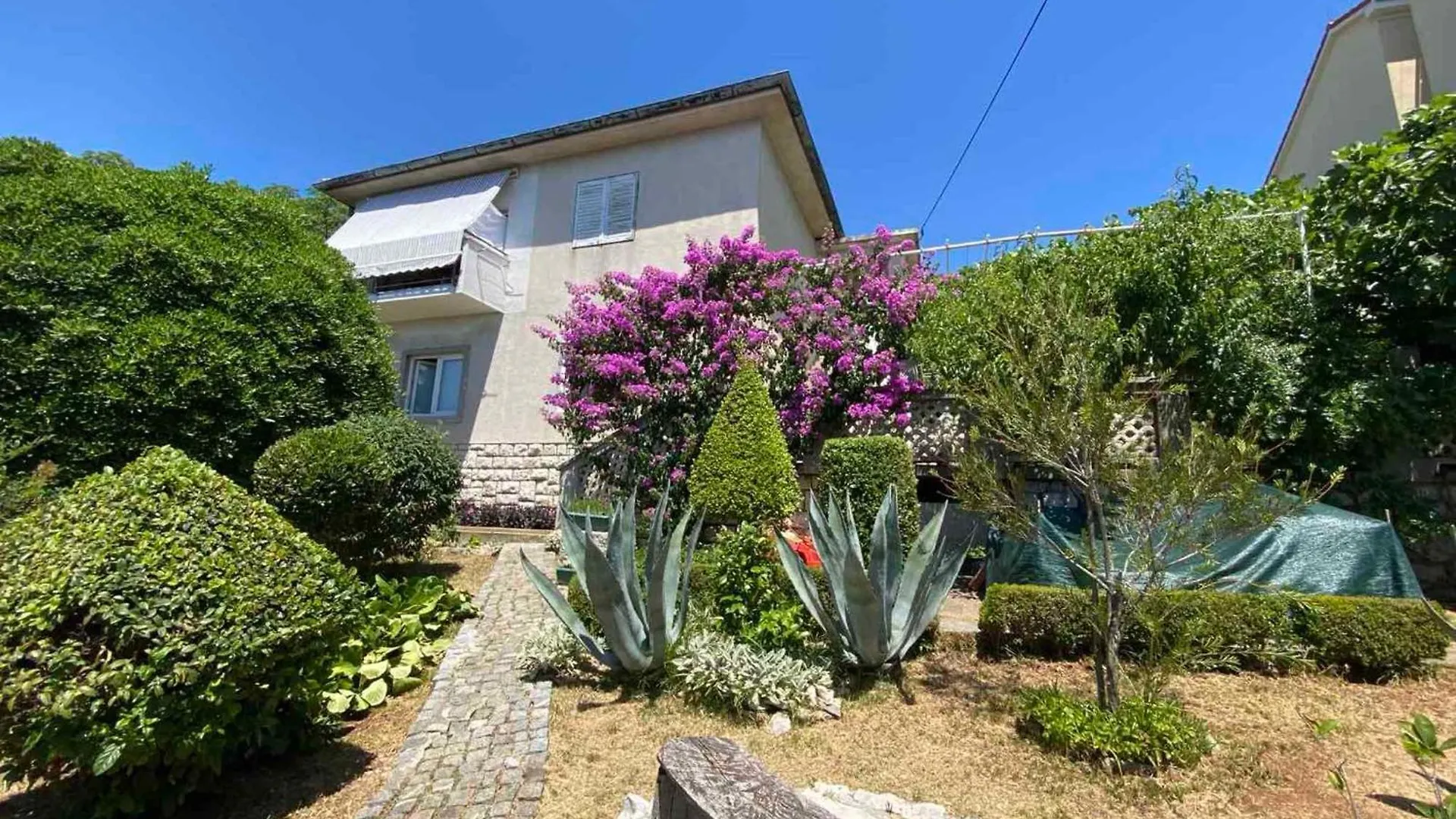 Apartment In Novi Vinodolski 30404