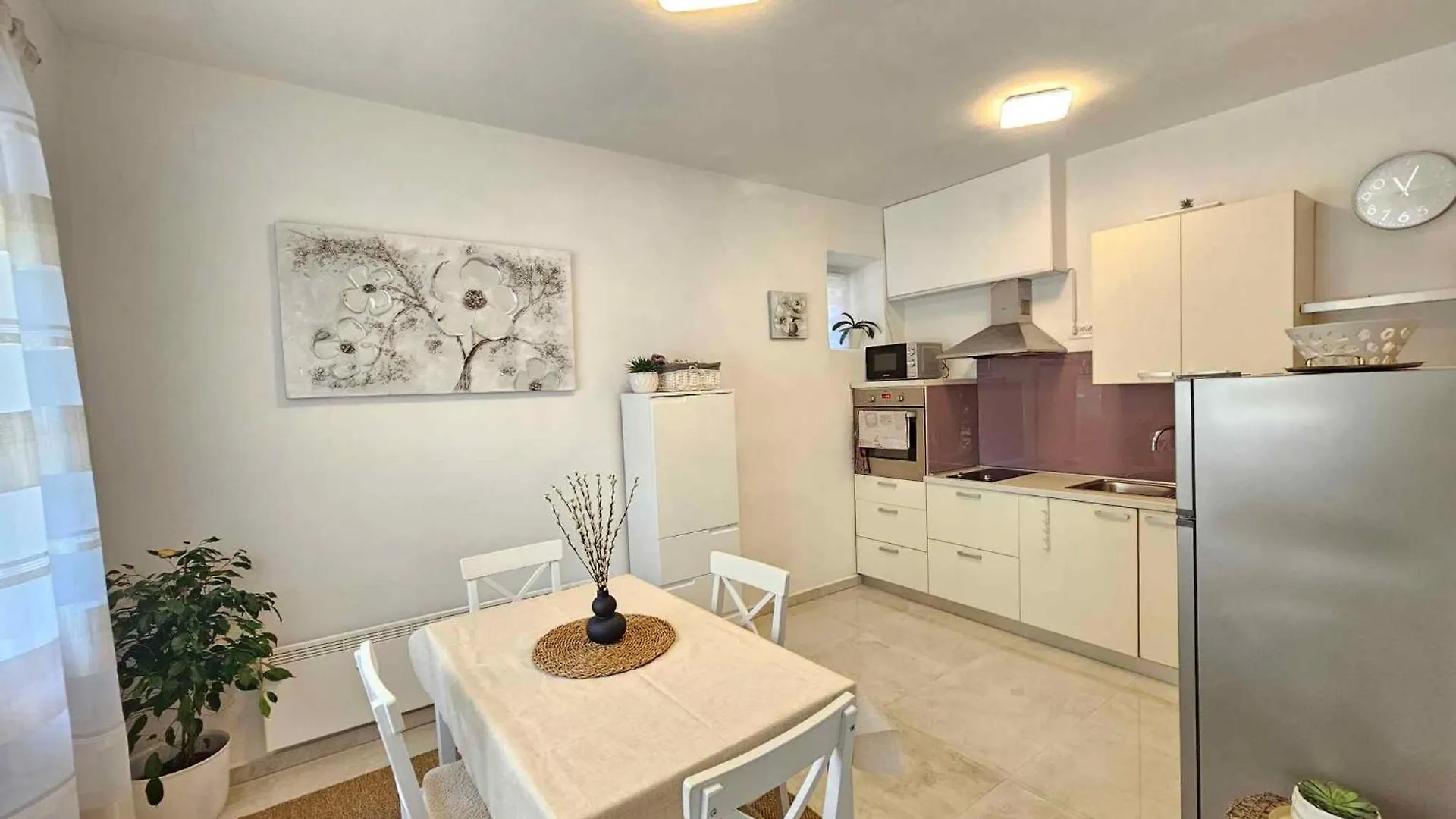 Apartment In Novi Vinodolski 30404 0*,  كرواتيا