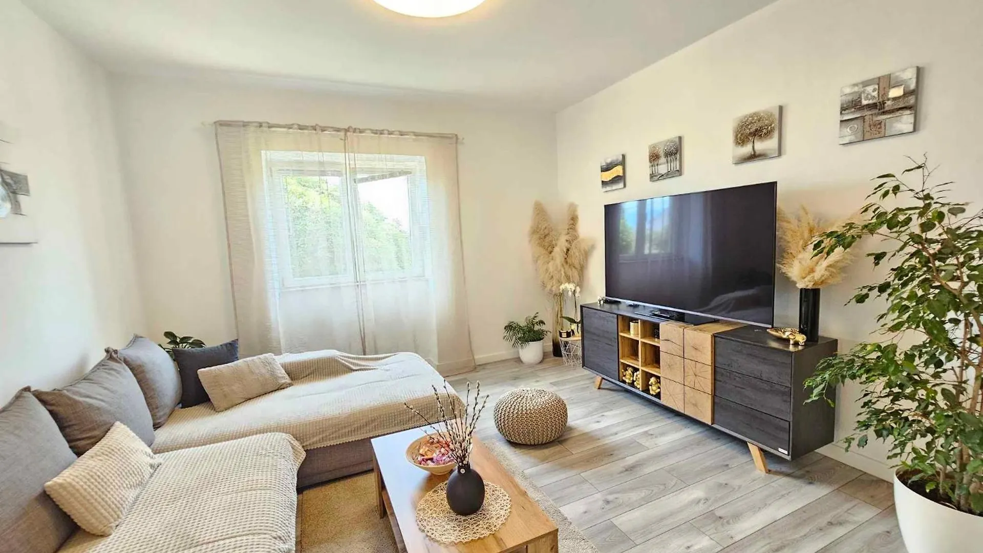 Apartment In Novi Vinodolski 30404 كرواتيا