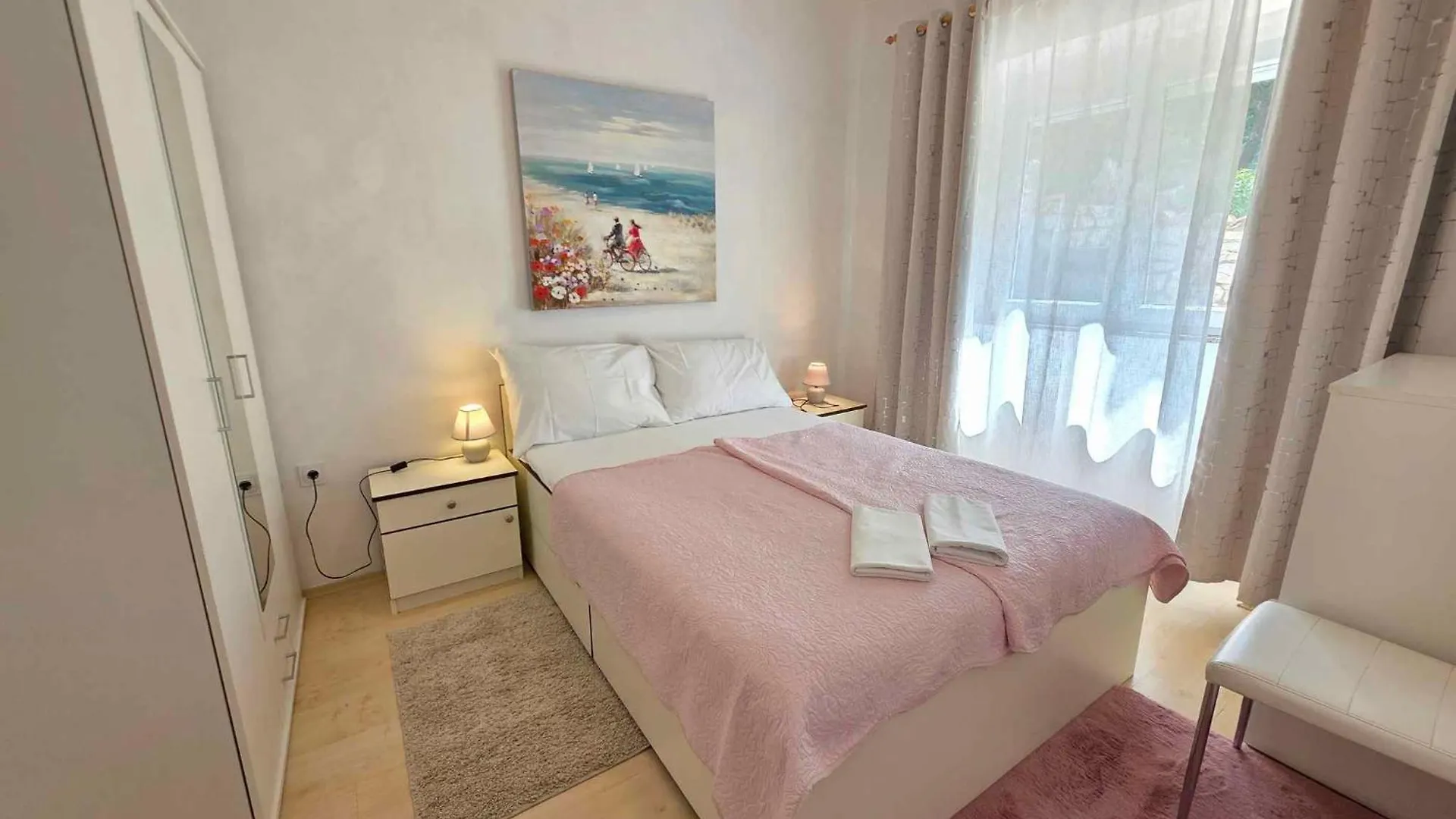 Apartment In Novi Vinodolski 30404
