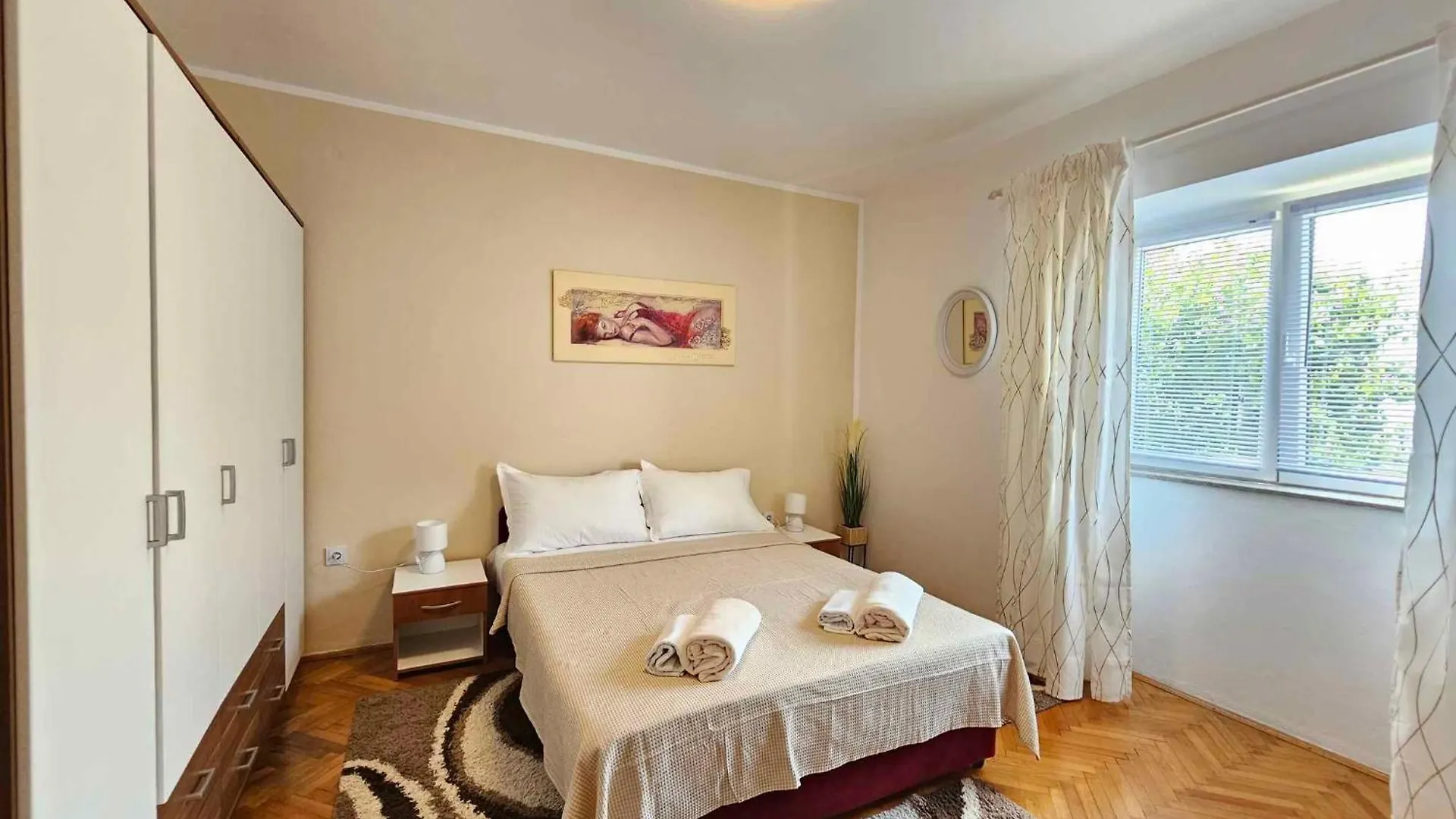 Apartment In Novi Vinodolski 30404 كرواتيا