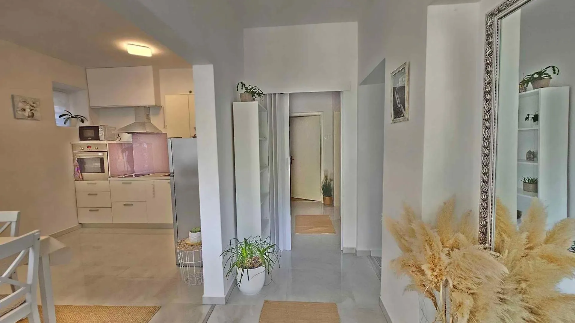 Apartment In Novi Vinodolski 30404