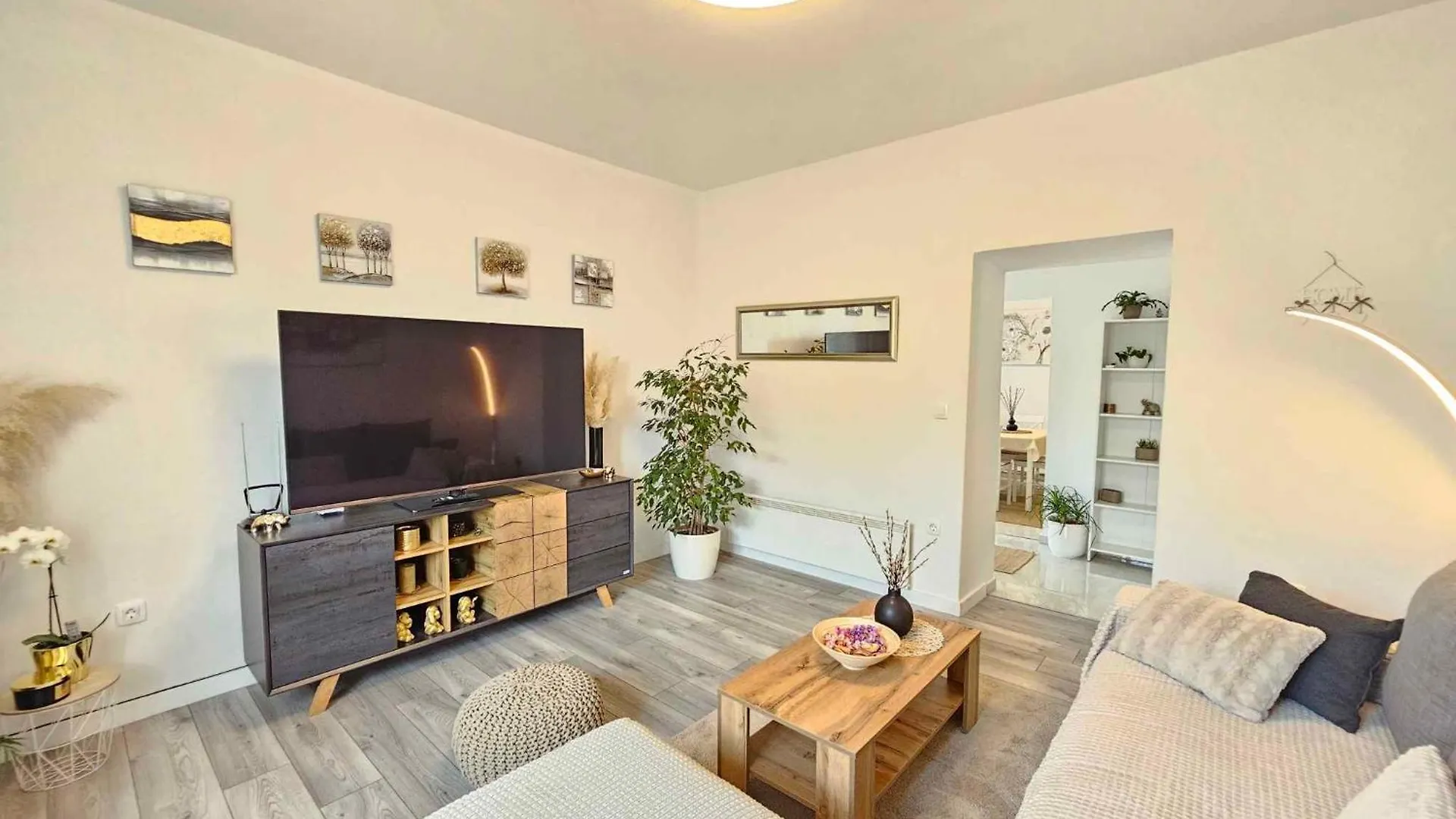Apartment In Novi Vinodolski 30404